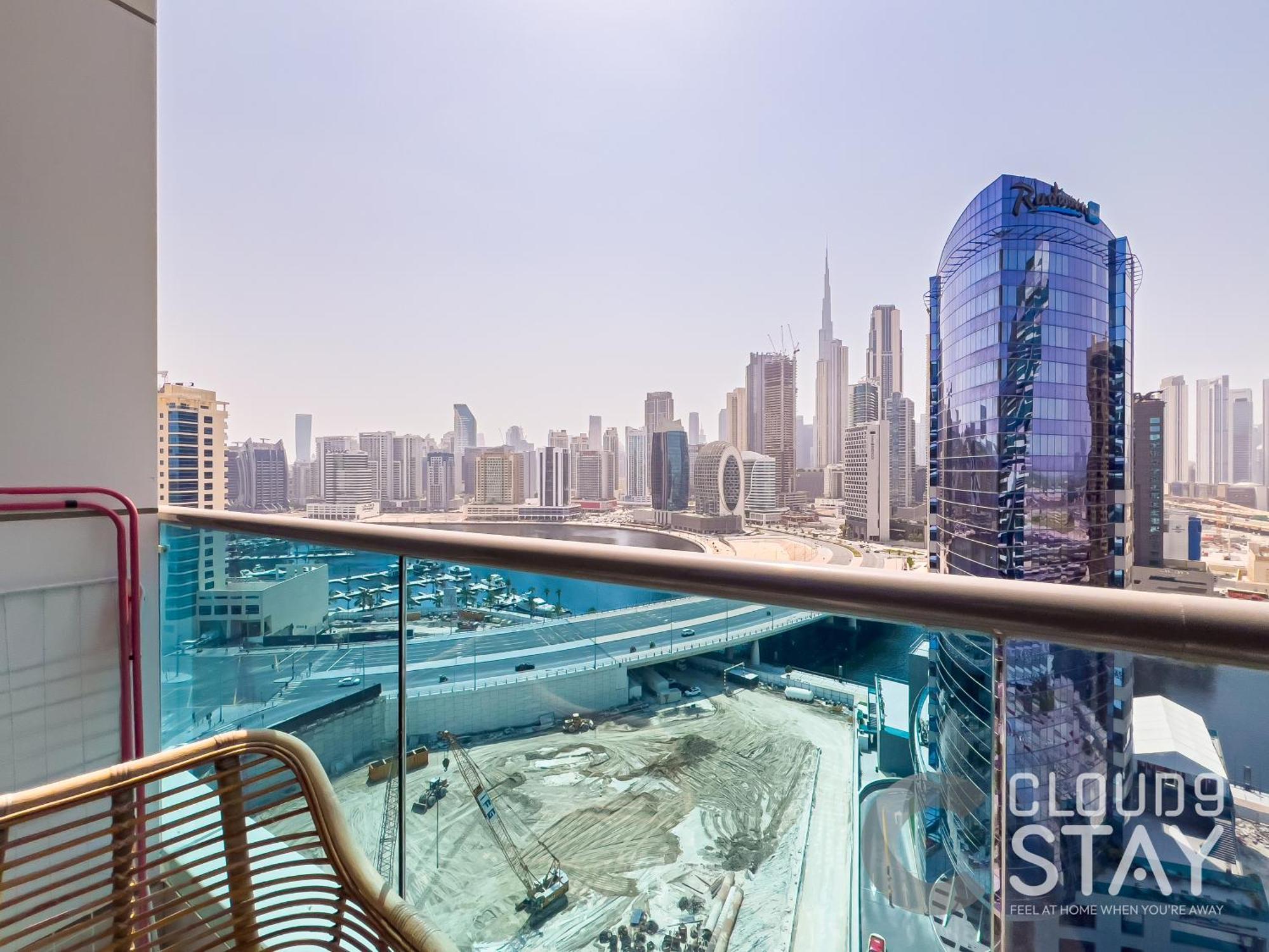 Cloud 9 - The Bay Tower شقة دبي
