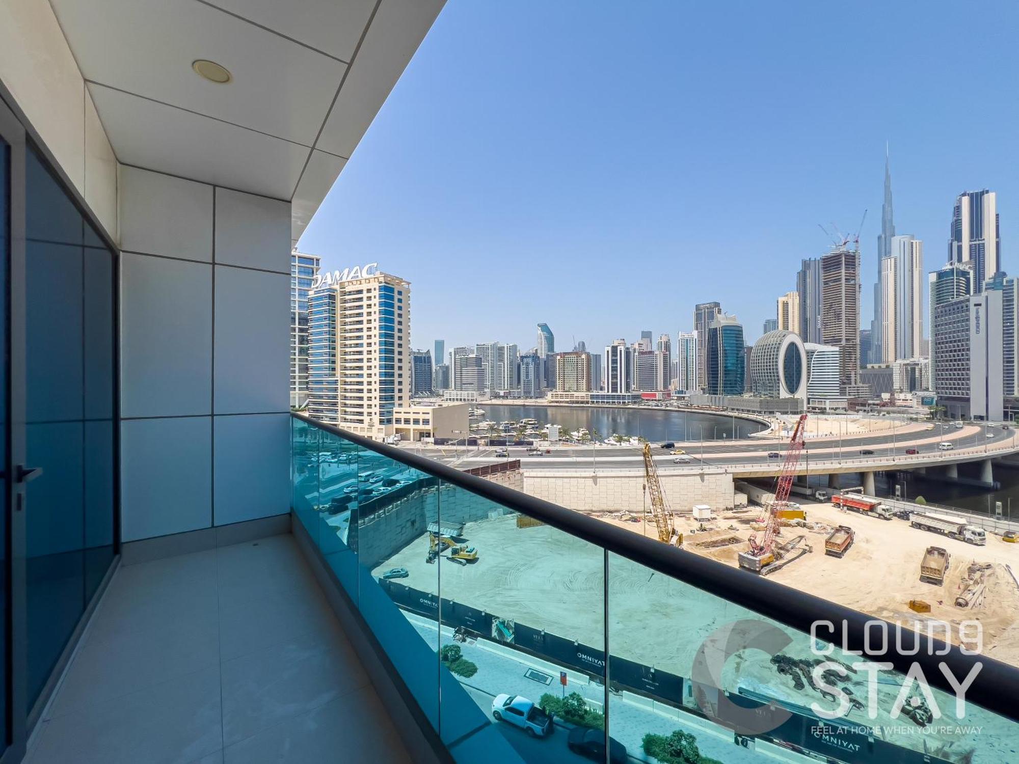 Cloud 9 - The Bay Tower دبي