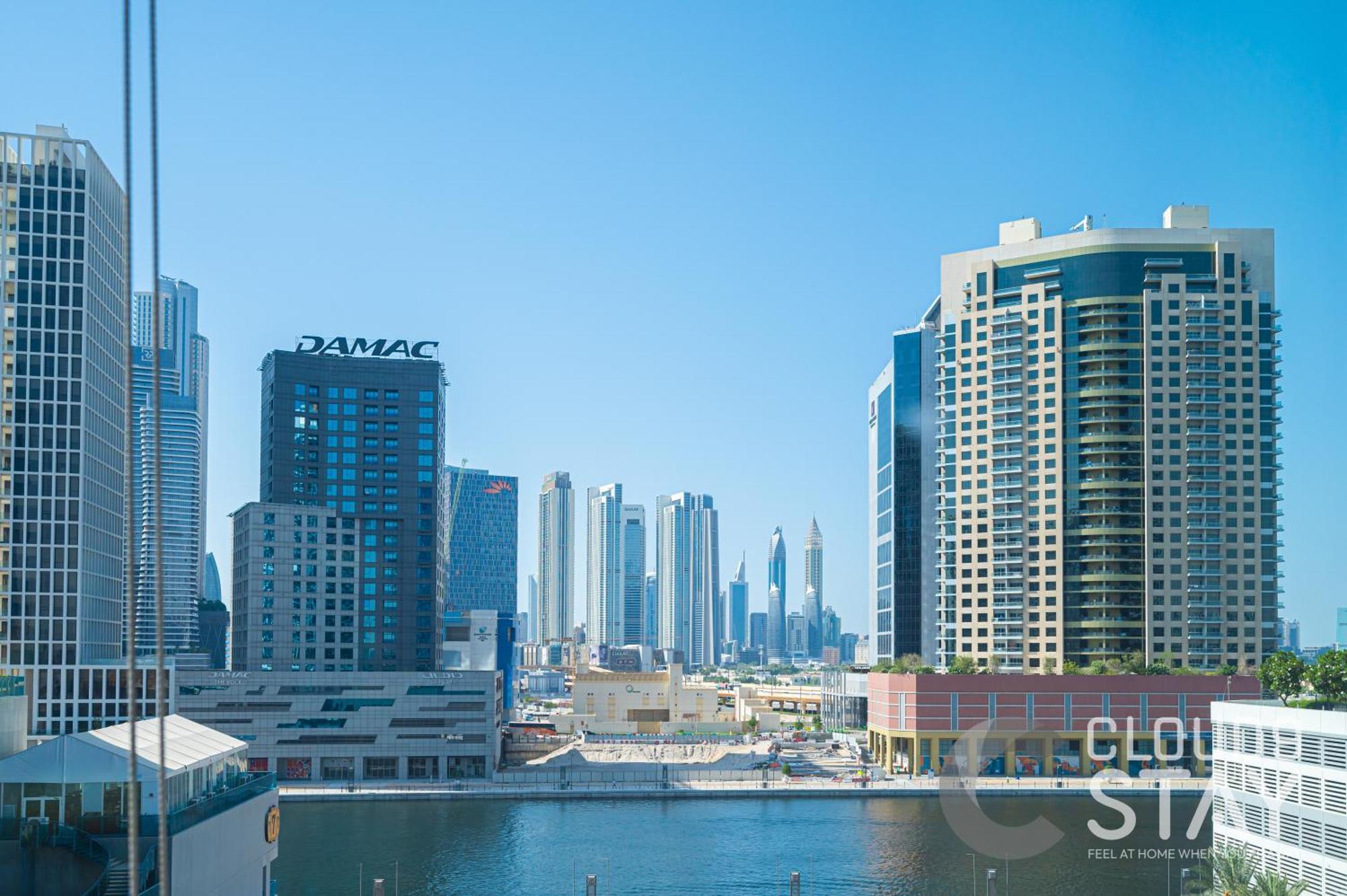 Cloud 9 - The Bay Tower دبي